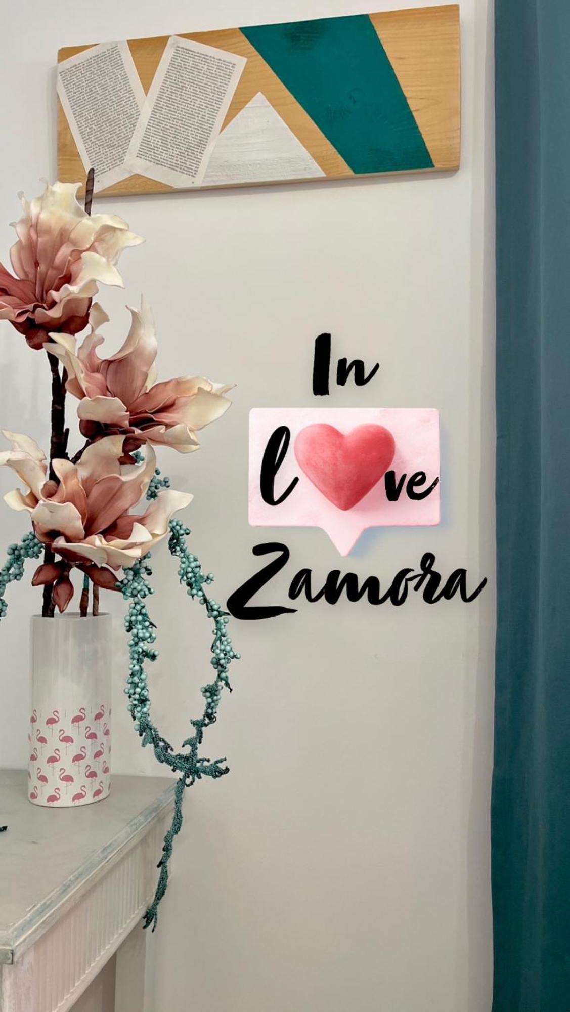 In Love ثامورا المظهر الخارجي الصورة